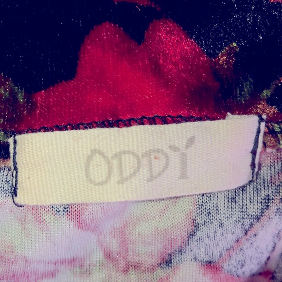 SZ S-M NEW COLD SHOULDER SHORT SLEEVE DRESS LIGHTWEIGHT WITH BEAUTIFUL-COLORS - Picture 5 of 6